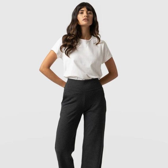 Women's Gray Wide-Leg Pants - Picture 2 of 6